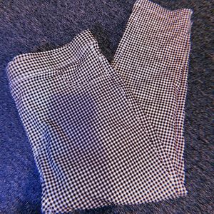 Time and Tru checkered capri pants! NWOT